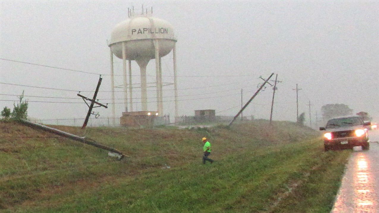 Lines still down during afternoon rainstorm 1